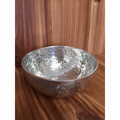 6101 - BOWL FLEUR DE LIS / W HAMMERED