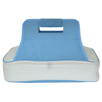 6009 - AQUA SEER SUCKER INSULATED CASSEROLE CARRIER W/HANDLE