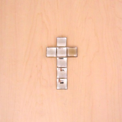 XJ4001AM - AMBER STONE WALL CROSS