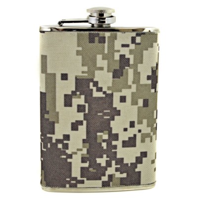 8 OZ. FLASK W/DIGITAL CAMO WRAP