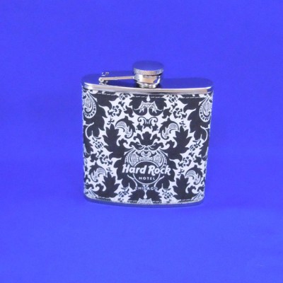 YX2011-HARD ROCK HOTEL FLASK / BLACK & WHITE 8 OZ.