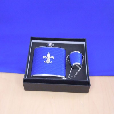 ZG6015-CRYSTAL FDL BLUE LEATHER FLASK 6 OZ . / W SHOT GLASS