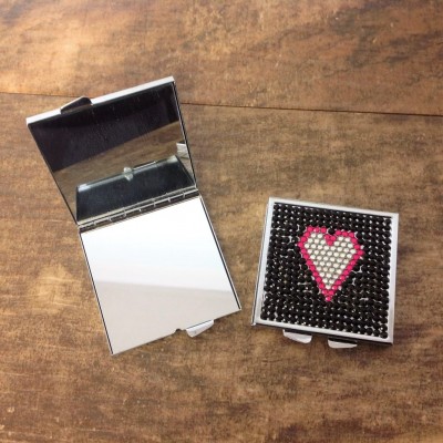 ST32118 - HEART COMPACT MIRROR / W BLACK CRYSTAL