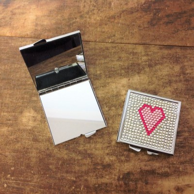 ST32118 - HEART COMPACT MIRROR / W CLEAR CRYSTAL