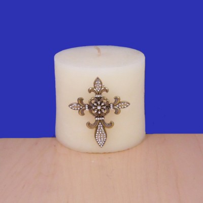 1030CL - CLEAR STONE CROSS CANDLE PIN W / FDL