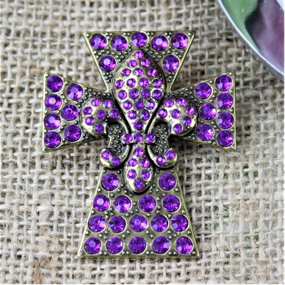 1029PL - PURPLE STONE CROSS CANDLE PIN W / FDL