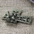 1023AM - AMBER STONE CANDLE PIN W / CROSS