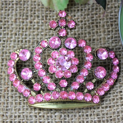 1032PK - PINK STONE CANDLE PIN W / CROWN