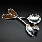 21566A- SERVING SET W/ AMBER GLASS INLAY