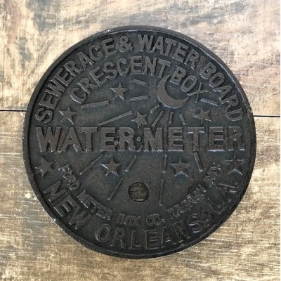 1233 - IRON WATERMETER TRIVET